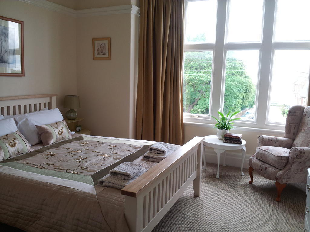 Sunset Guest House Hunstanton Exteriér fotografie A bedroom at the hotel